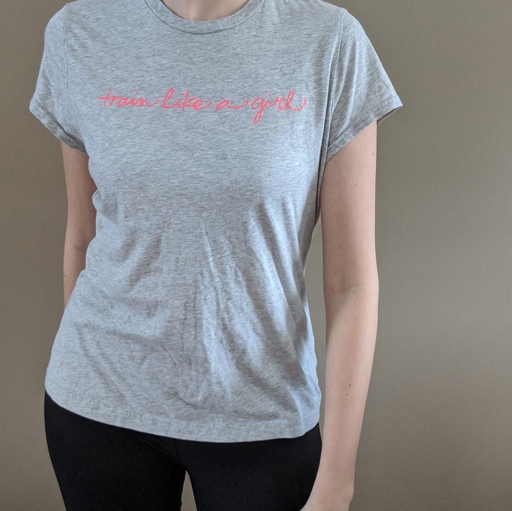 Champion train like a girl short sleeve gray top - Picture 8 of 8